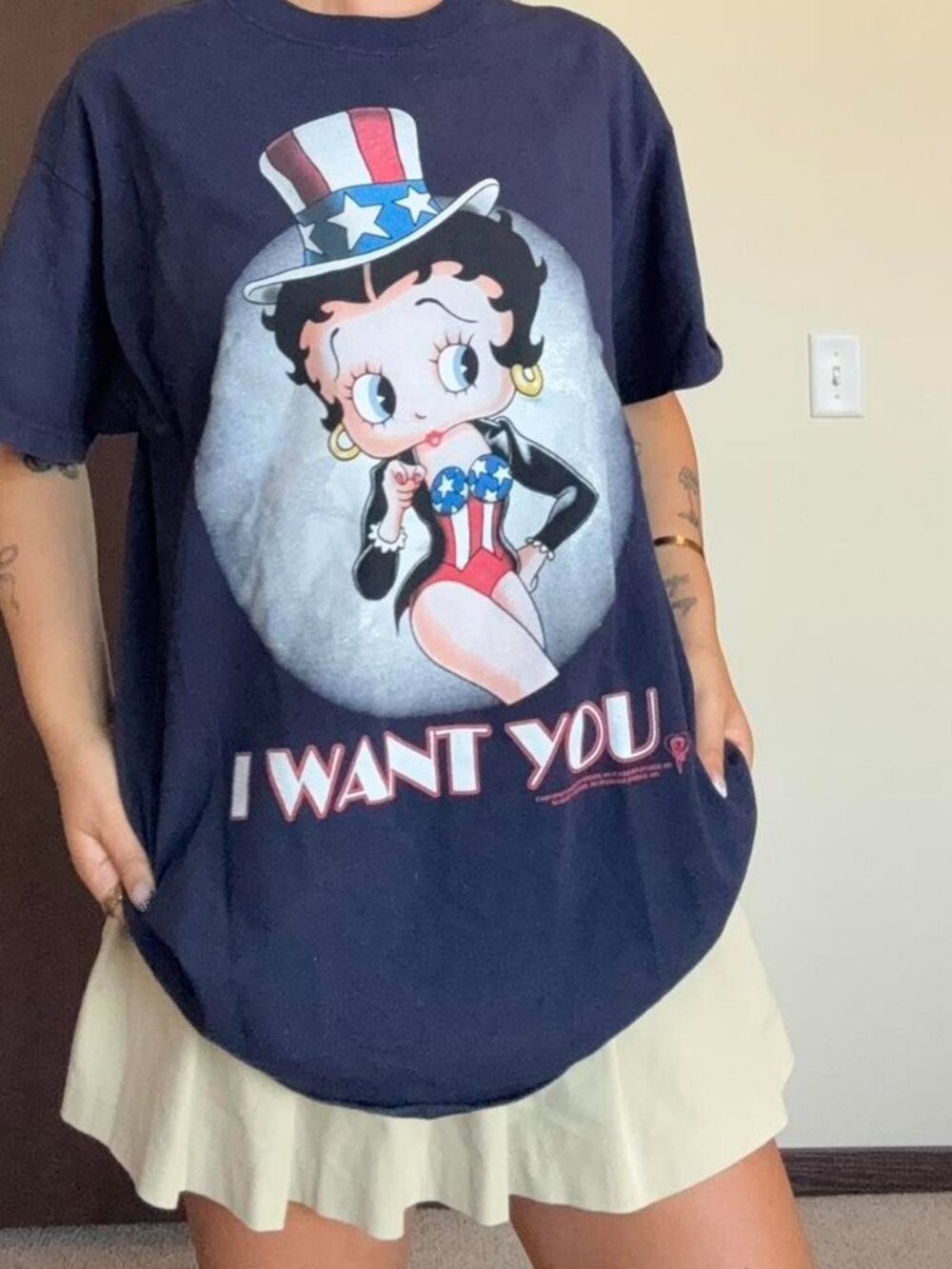 Vintage Y2K Betty Boop graphic tee with "I Want You" Delta brand tshirt